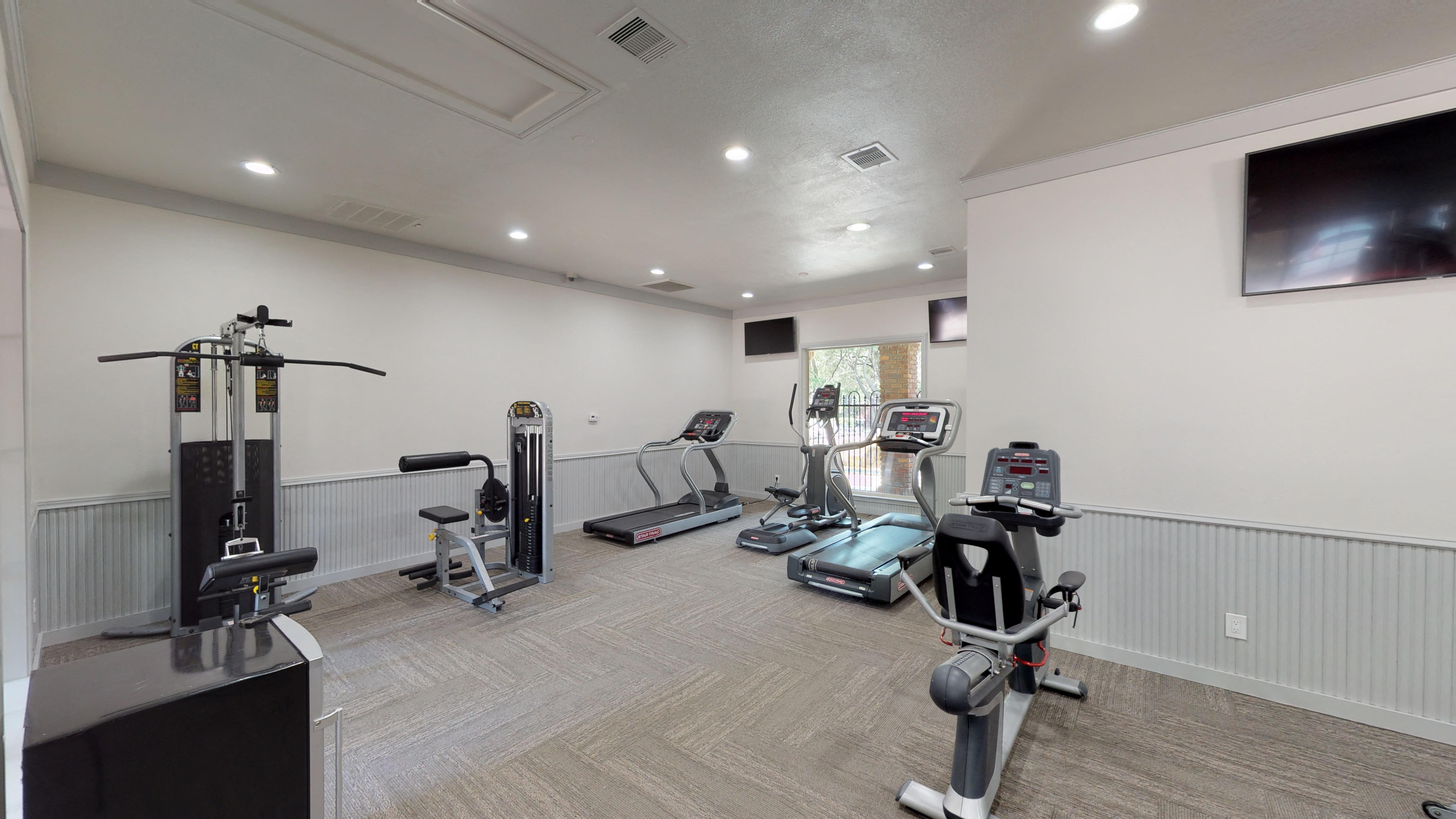 Chateau on the River | Apartments in Fort Worth, TX