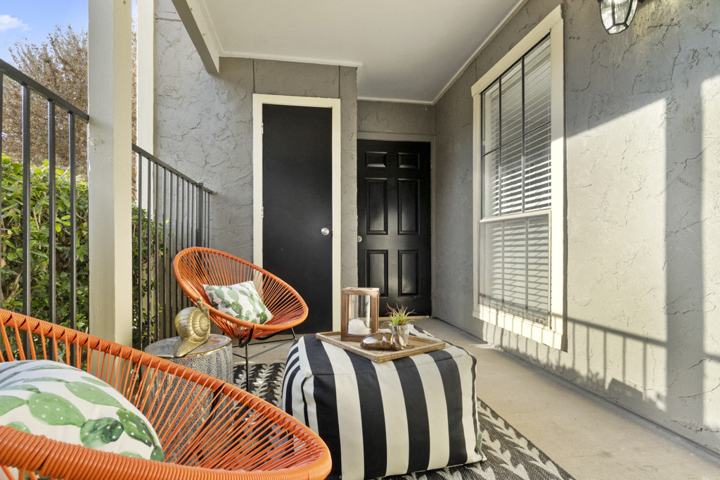 Chateau on the River | Apartments in Fort Worth, TX