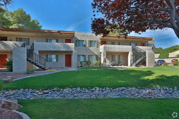 Dakota Canyon Apartments