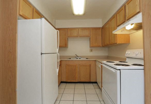 Dakota Canyon Apartments