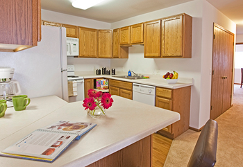 5616 35th Street 2 Beds Apartment, Condo for Rent - Photo Gallery 4