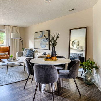 6800 Fishers Farm Lane 1-3 Beds Apartment for Rent - Photo Gallery 6