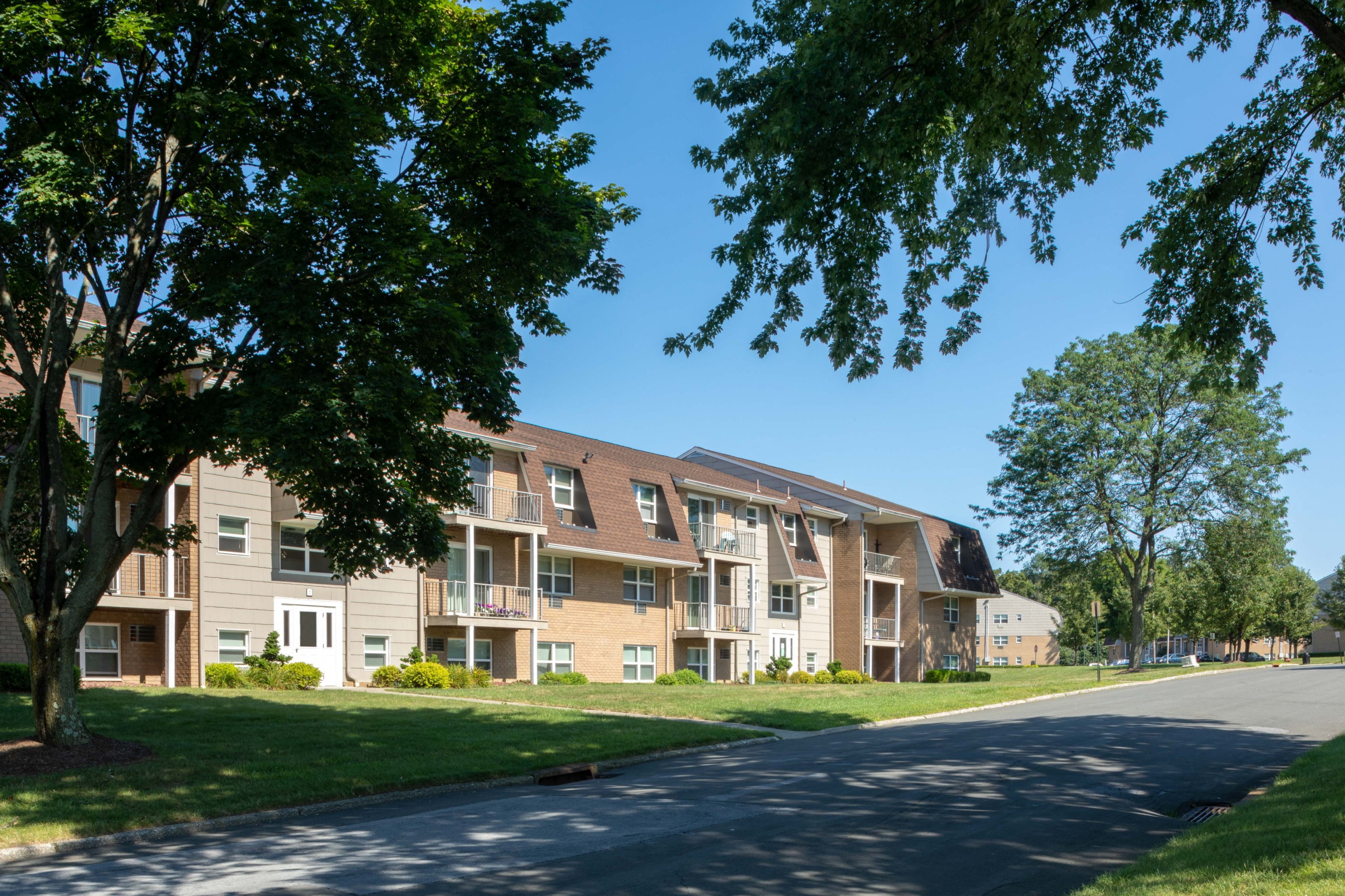 Sutton Hill Apartments and The Point at Sutton Hill Apartments in