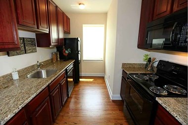 333 River Drive 2 Beds Apartment for Rent