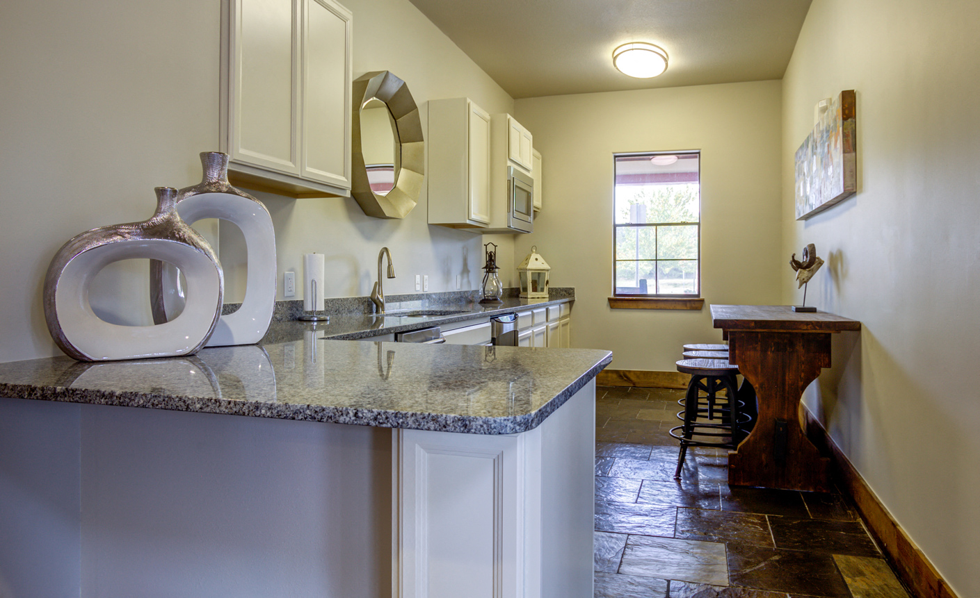 Clubhouse Kitchen at The Ranch at Pinnacle Point Apartments in Rogers, AR