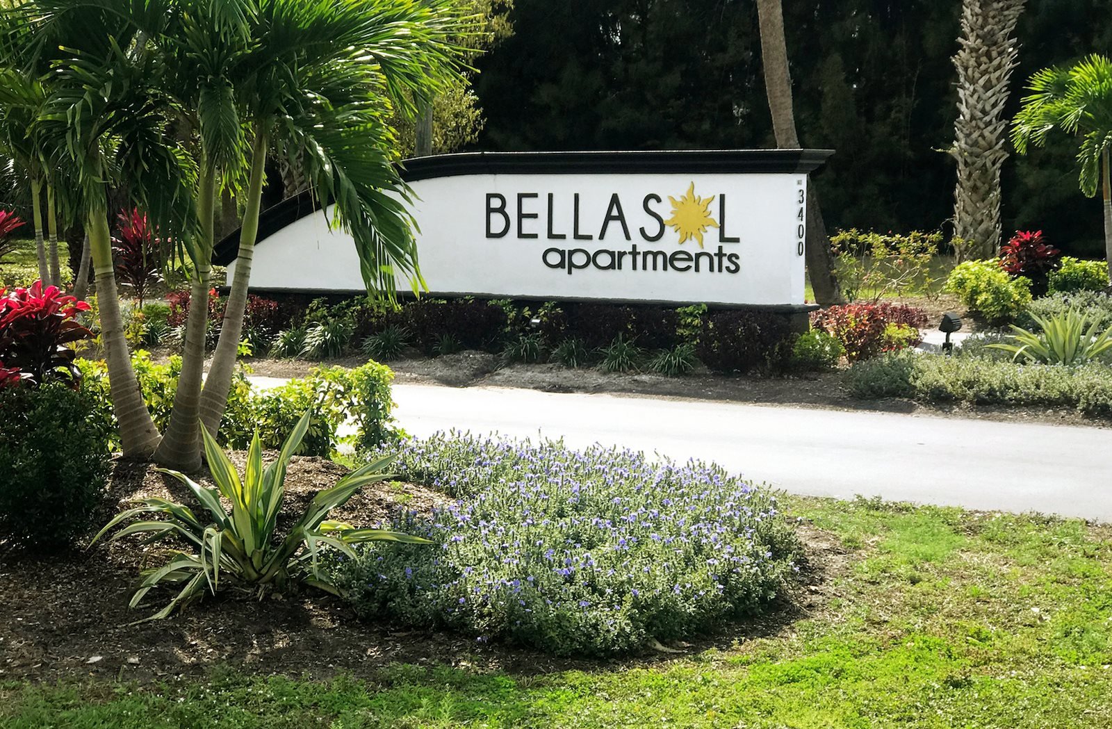 Bellasol Apartments Apartments In Sarasota Fl