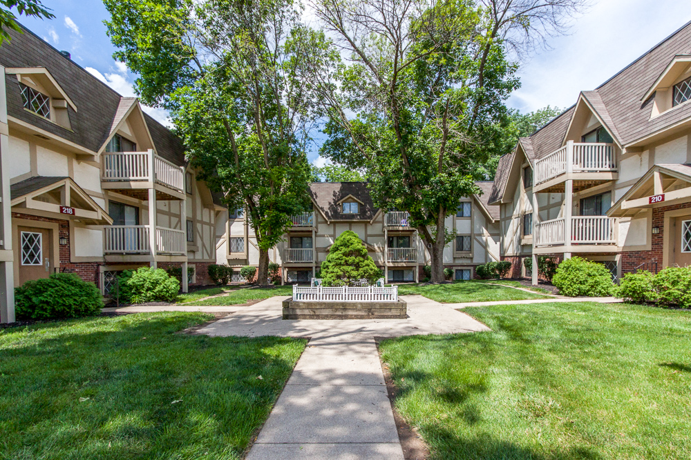 Photos and Video of Bavarian Woods Apartments in Middletown, OH