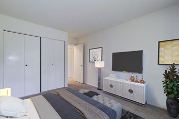 Brookmont photo of bedroom - Photo Gallery 5