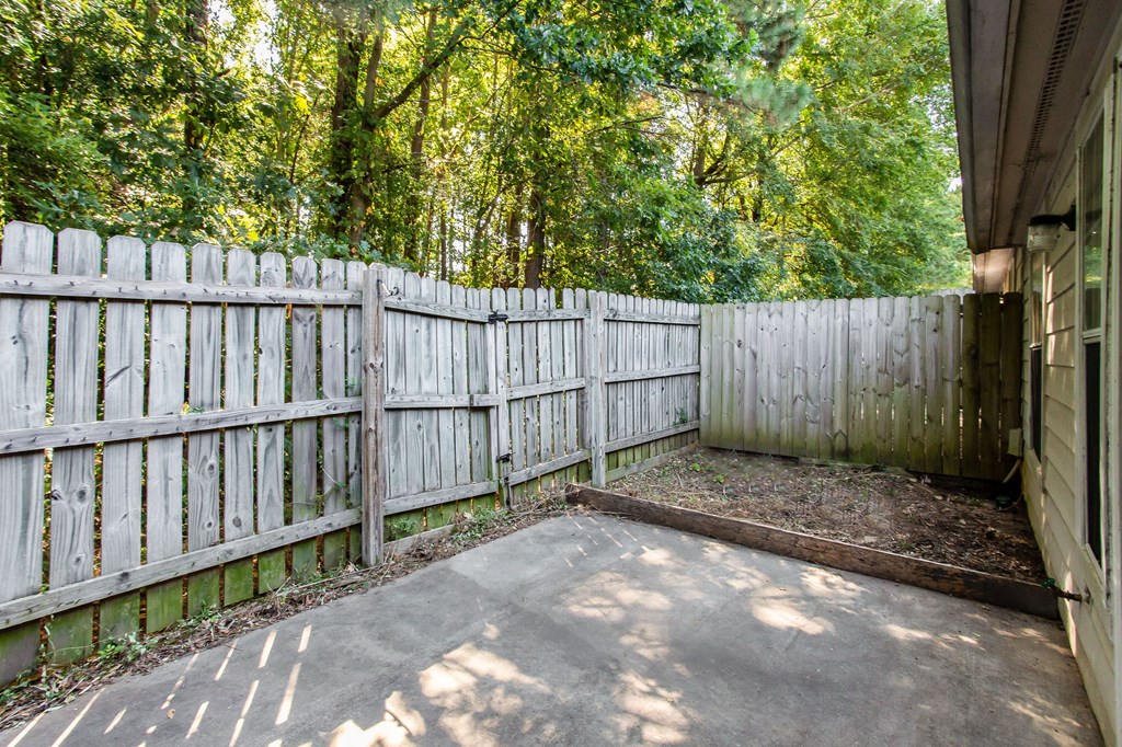 Green Spaceat Lory of Augusta Apartments, Georgia