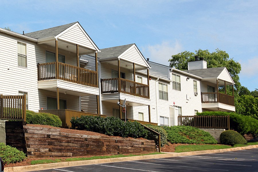 Greenhouse Apartments, 3885 George Busbee Pkwy, Kennesaw, GA - RENTCafé