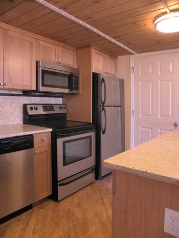 2823 E Main Street 1-2 Beds Apartment for Rent - Photo Gallery 2