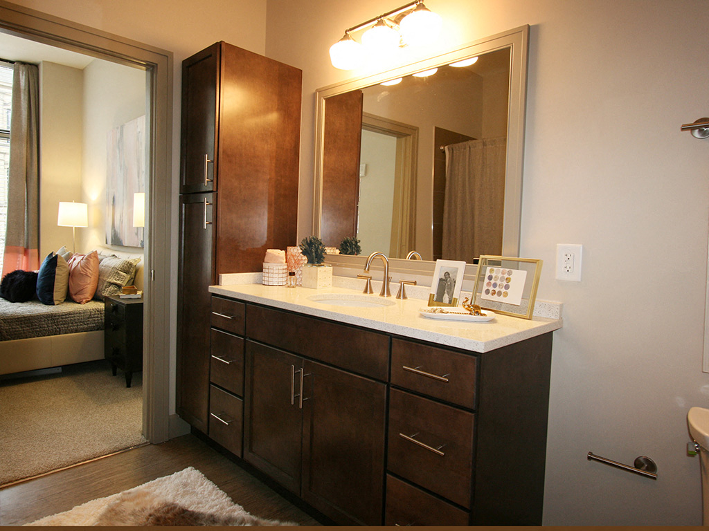 Bathroom at The Citizens Apartments in Downtown Columbus OH