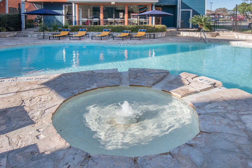 northwest san antonio apartments with pool