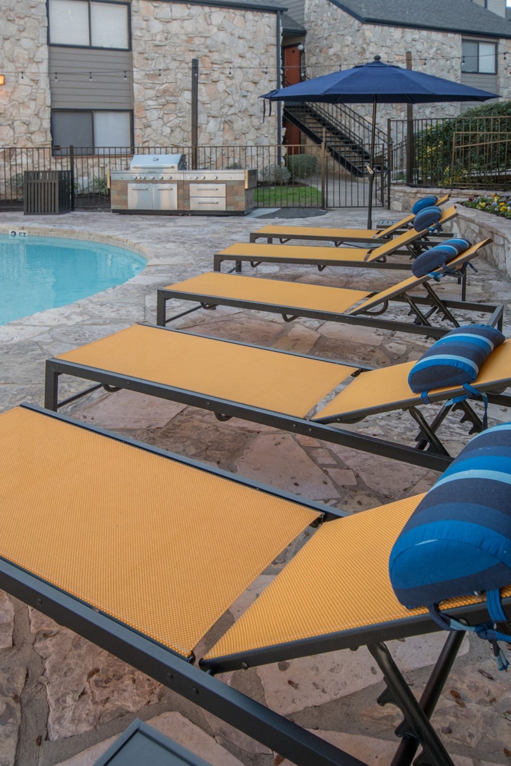 northwest san antonio apartments with pool