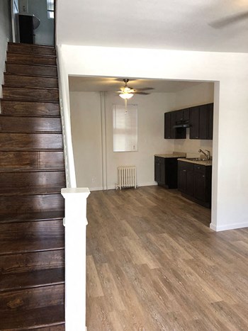 4000 N 7th Street 2-5 Beds Apartment for Rent - Photo Gallery 16