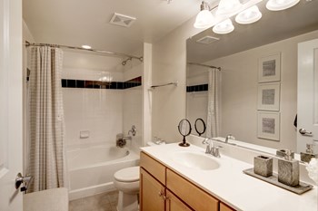 100 Capital Yards Studio-2 Beds Apartment for Rent - Photo Gallery 21