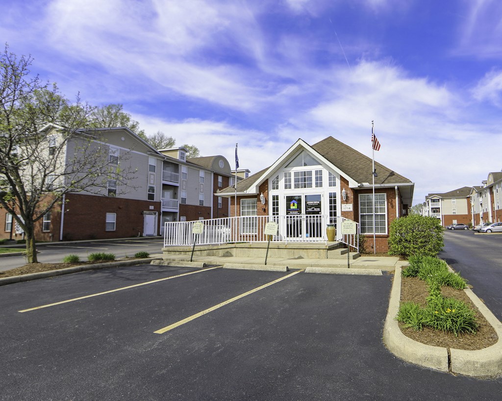 the building where the hotel is located