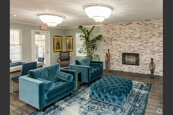 Carlyle Court Apartments 951 Carlyle Lane Indianapolis In Rentcafe
