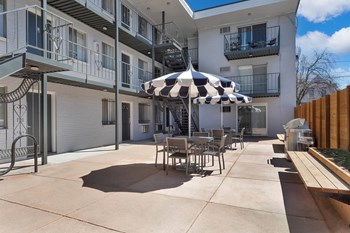 960 S. Logan St. 1-2 Beds Apartment for Rent - Photo Gallery 4