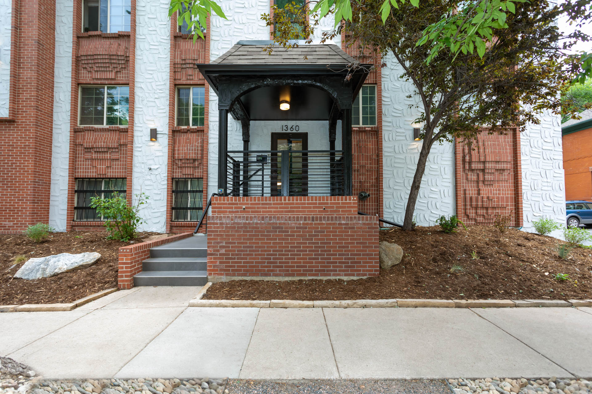 the building where the apartment is located