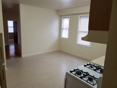 2495-2620 Main Street 4 Beds Apartment for Rent