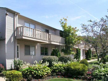 4175 Darrow Road 1-2 Beds Apartment for Rent - Photo Gallery 5
