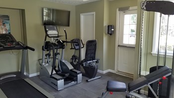 4175 Darrow Road 1-2 Beds Apartment for Rent - Photo Gallery 3
