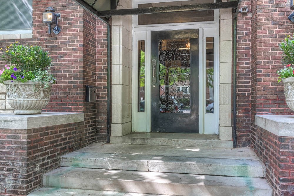 The Sombart Entrance