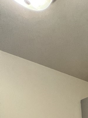 1BR Kitchen Breakfast Bar