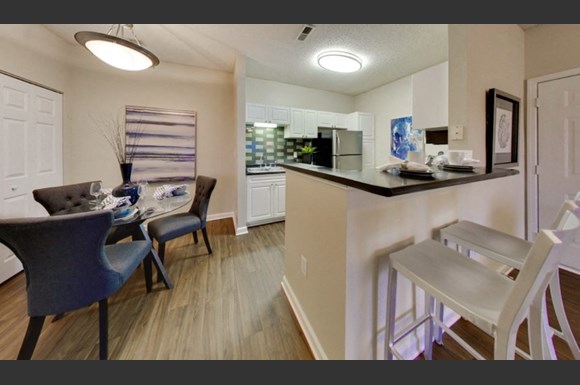 Lenox At Patterson Place Apartments 100 Rose Garden Lane Durham