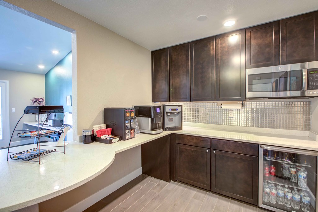 The Huntington Apartments  Clubhouse