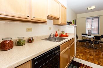 Fully Equipped Kitchens at The Chesapeake, Washington, 20008