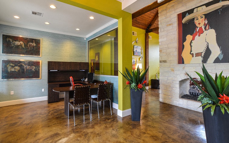 Welcoming Reception Area In Leasing Office at Saddle Creek Apartments, Texas