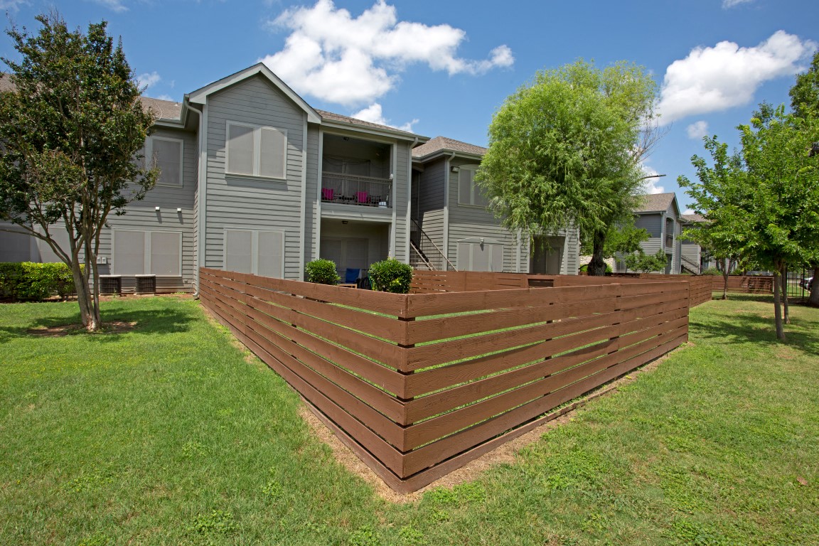 Exterior at Saddle Creek Apartments, Austin, Texas