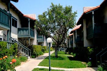 Rent Luxury Apartments In Newport Beach Ca Verified Listings 1691 Mesa Drive 1 2 Beds Apartment For Rent