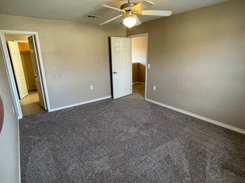 1885 E Farragut Ave 1-4 Beds Apartment, Affordable for Rent - Photo Gallery 20