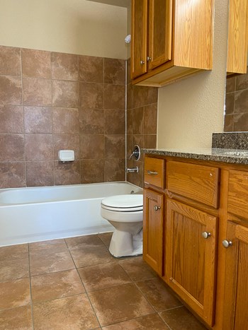 1885 E Farragut Ave 1-4 Beds Apartment, Affordable for Rent - Photo Gallery 8