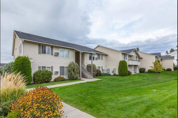 Beaumont Biltmore Apartments 2525 2727 E 53rd Spokane Wa Rentcafe