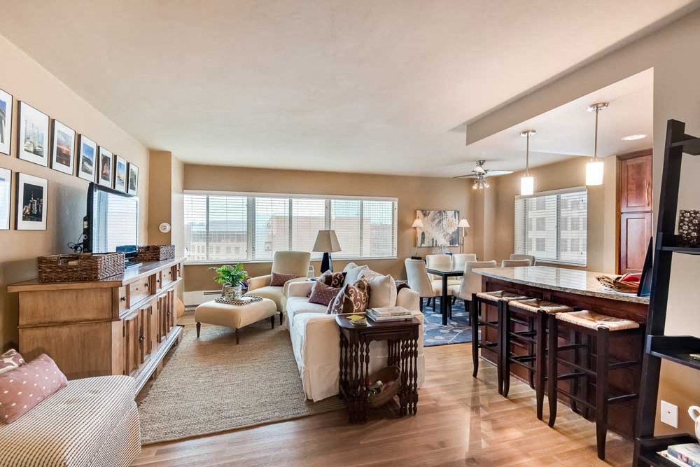 Sunset Premium Unit with Open Kitchen