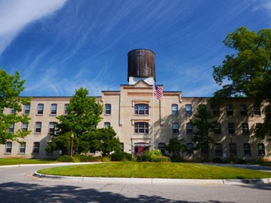 115 Perry Street 1-2 Beds Apartment for Rent