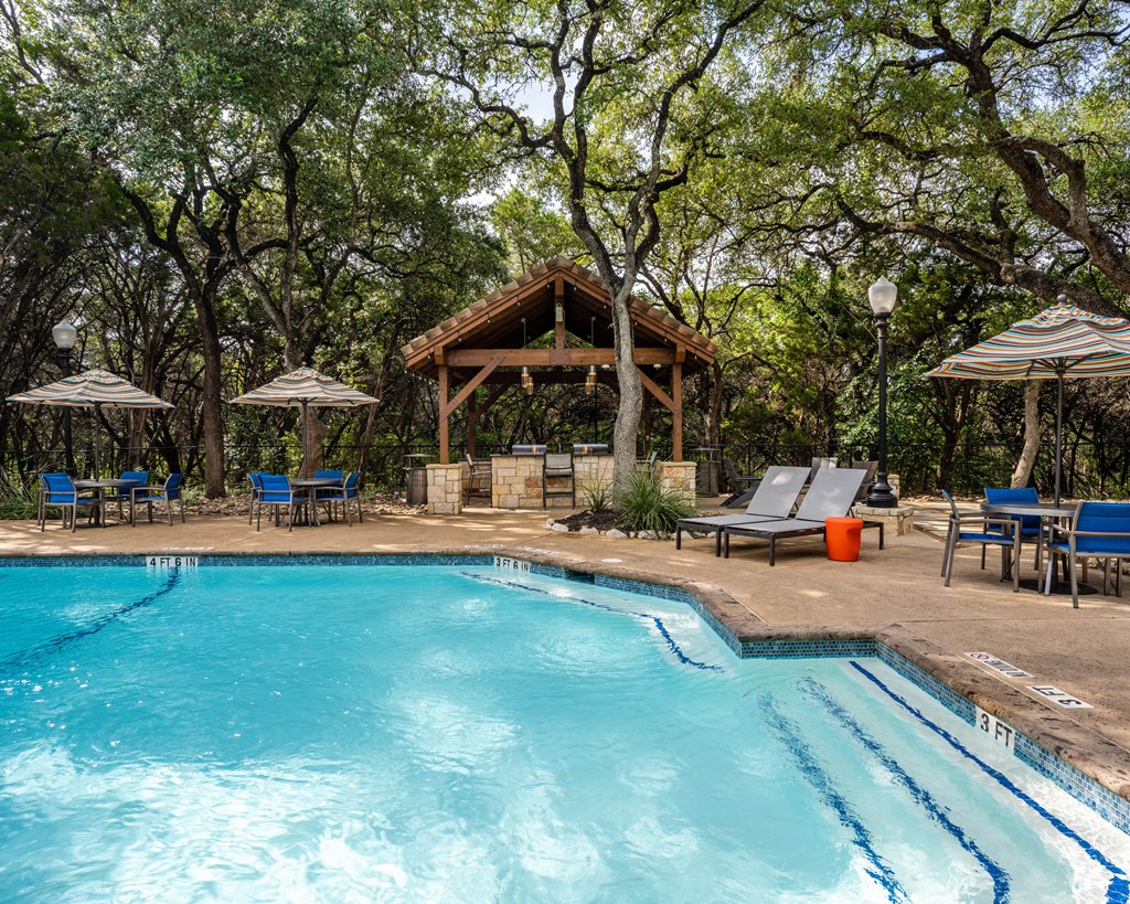 Pool and Kitchen at Nalle Woods of Westlake, Austin