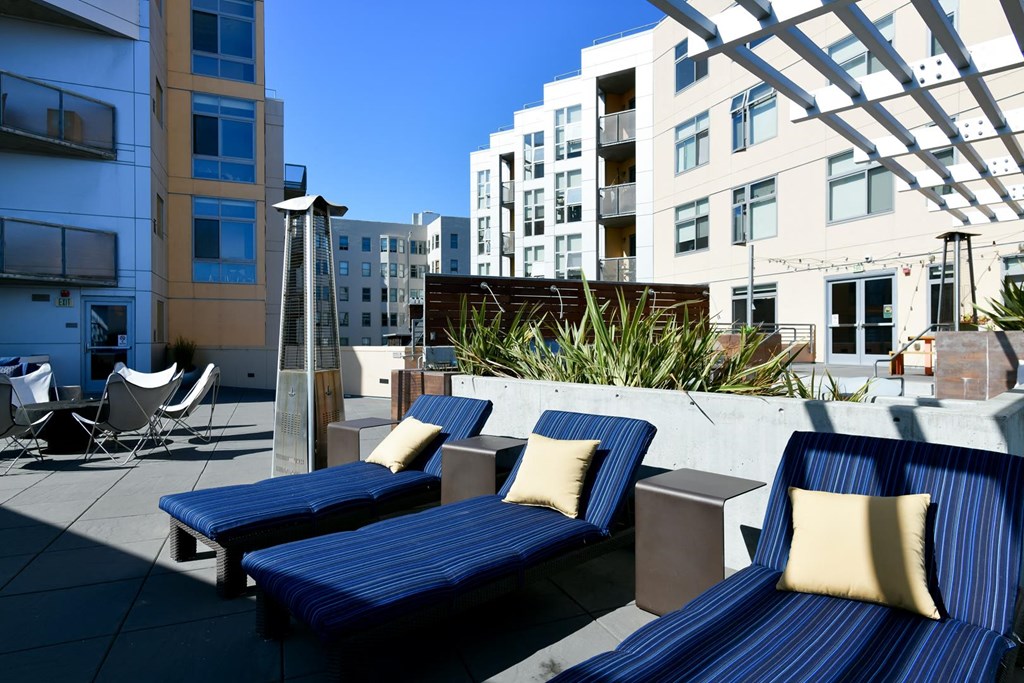Sundeck at Venn Apartments, San Francisco, California
