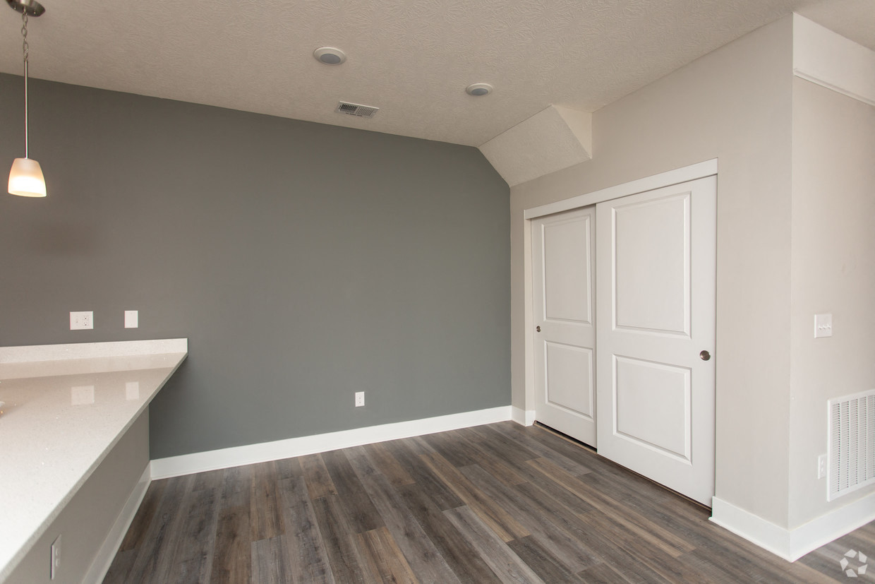 The Ervin Dining Space  at The Flats on Houk, Delaware, OH, 43015