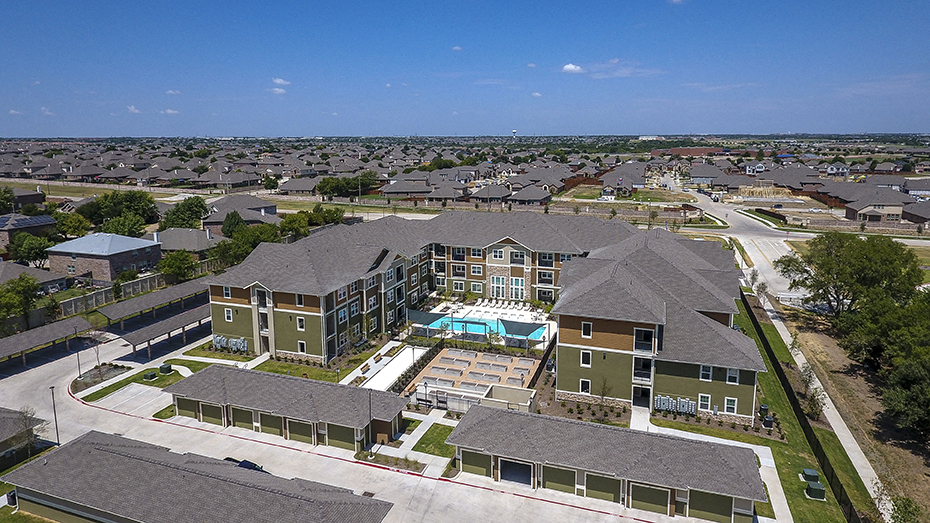 Arlington, TX Senior Living The Elliott Senior Apartments Photos