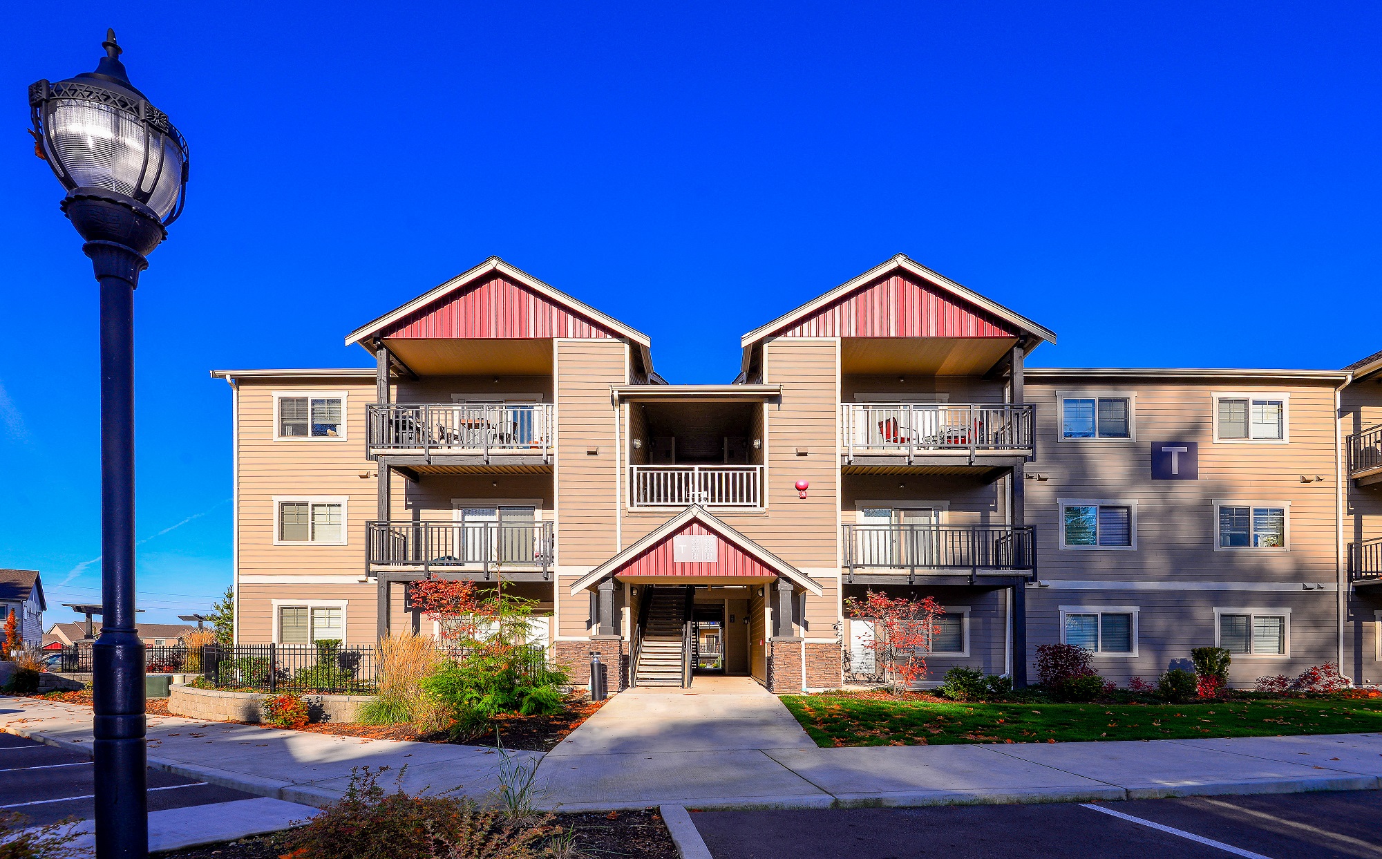 The Arbors at Edgewood Apartments in Edgewood, WA