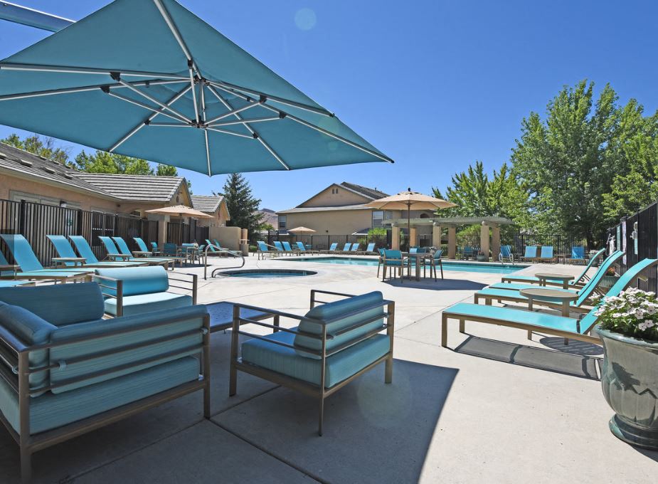 EASTLAND HILLS APARTMENTS