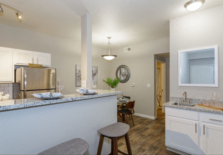 EASTLAND HILLS APARTMENTS