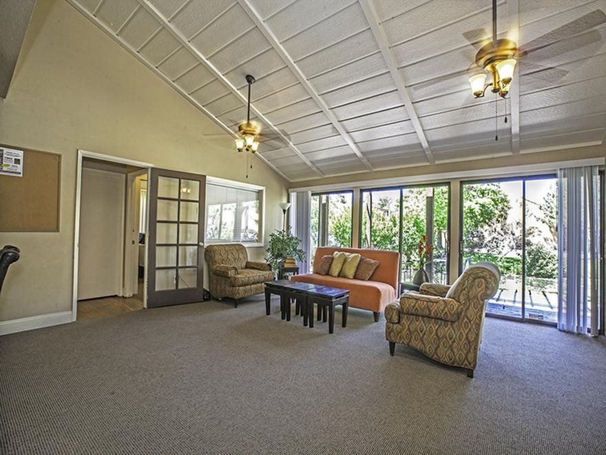 SPRING VILLAS APARTMENTS