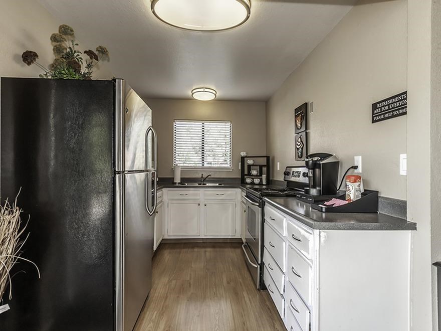 SPRING VILLAS APARTMENTS