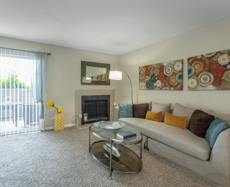Spacious living room with fireplace